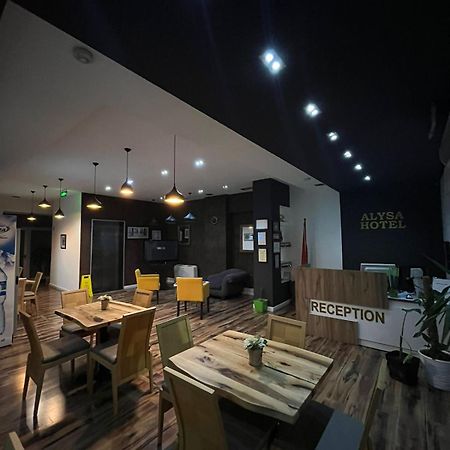 Hotel Alysa Корча Екстериор снимка
