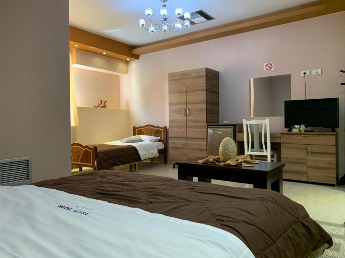 Hotel Alysa Корча Екстериор снимка