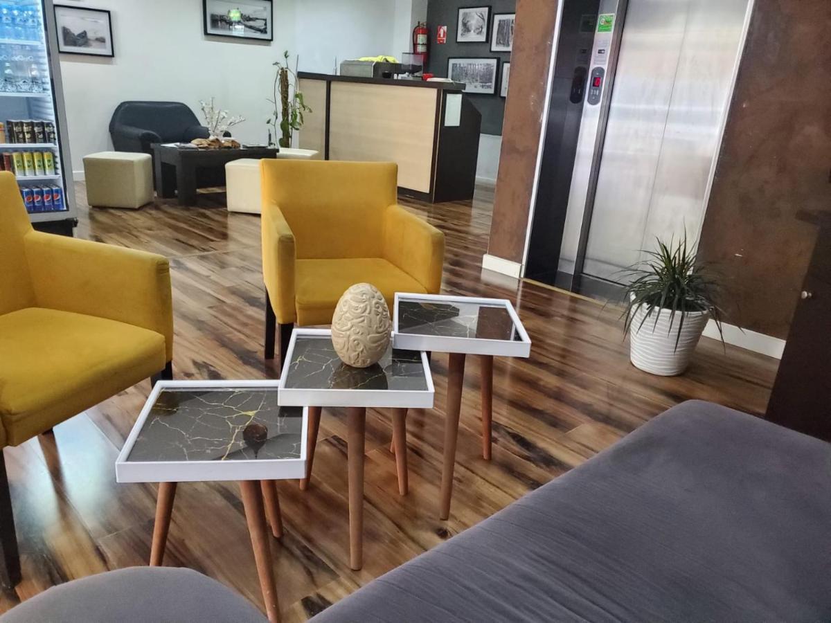 Hotel Alysa Корча Екстериор снимка