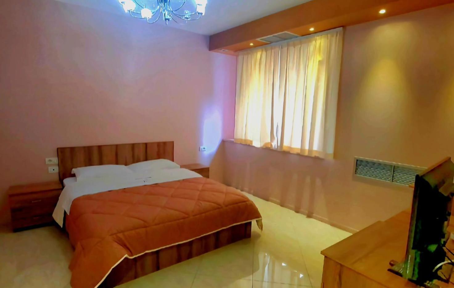 Hotel Alysa Корча Екстериор снимка